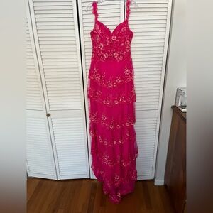 Chic Fuchsia Lace Tiered Prom Dress